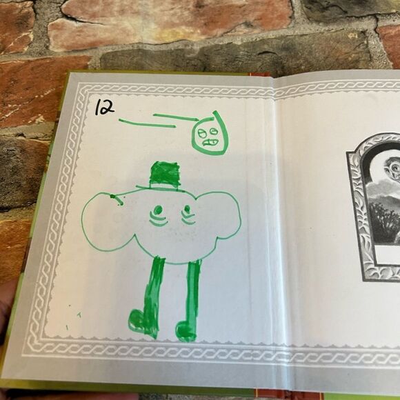 5 for $25🔥The Adventures of Robin Hood (Classic Starts) Hardcover - Picture 4 of 5